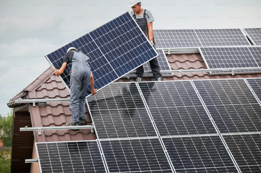 Rooftop-Solar-Power-Plant